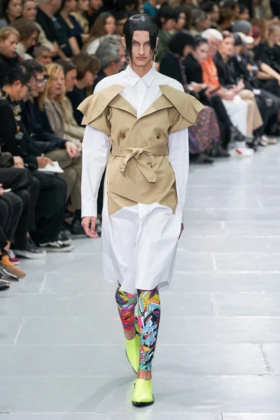 Look 23